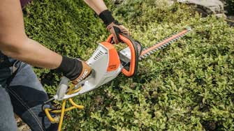 Electric Hedge Trimmers